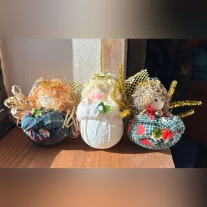 Set of 3 Vintage Angels round, with hand-painted wooden faces